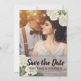 Weddenfoto Save the Date Hydrangeas Lights Wood