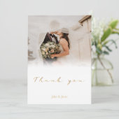 Weddenfoto, witte gradiënt, gouden script bruiloft bedankkaart (Staand voorkant)
