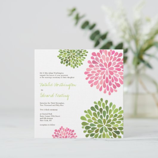 Weddenroze en groene bloemen uitnodiging (Staand voorkant)