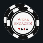 Weddenschap Black White Poker Chip Kaart<br><div class="desc">Daag je vrienden en familie door hen deze uitnodigingen van een zwarte en witte pokerspaander te sturen. Ze wachten vol ongeduld om bij je te zijn op deze leuke verloving viering!</div>