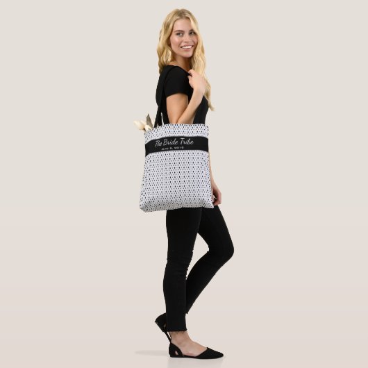 Weddenschap Bridal Party (aangepast wit en zwart) Tote Bag (Op model)