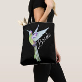 Weddenschap Bride White Script Boho Hummingbird Tote Bag (Dichtbij)