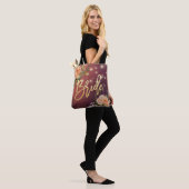 Weddenschap Brides Burgundy Chic Floral String Lig Tote Bag (Op model)