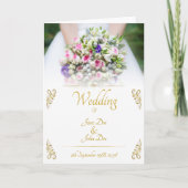 Weddenschap - bruid met kleurrijke trouwboquet kaart (Voorkant)