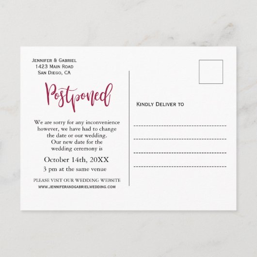 Weddenschap Datum uitstel Burgundy Navy Floral Aankondigingskaart (Achterkant)