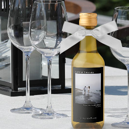 Weddenschap en Bedankt Modern Black Photo Mini Wijn Etiket