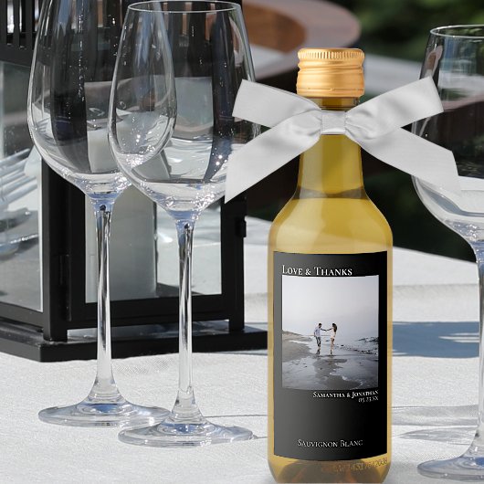 Weddenschap en Bedankt Modern Black Photo Mini Wijn Etiket