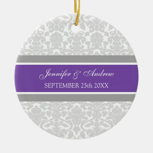 Weddenschap Favor Gray Plum Damask Keramisch Ornament (Voorkant)