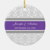 Weddenschap Favor Gray Plum Damask Keramisch Ornament (Achterkant)