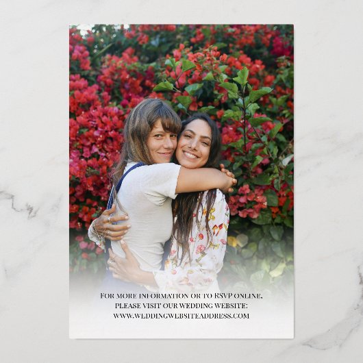 Weddenschap Gold Script-foto dubbelzijdig Folie Uitnodiging (Achterkant)