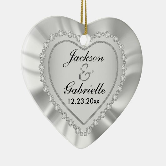 Weddenschap/Jubileum - White Satin and Silver Keramisch Ornament (Rechts)