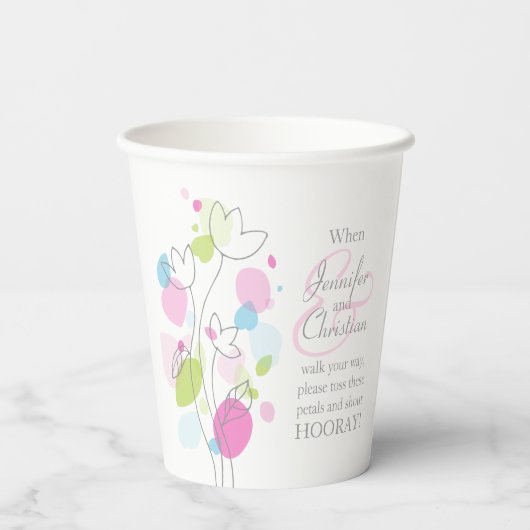 Weddenschap met petaal, roze blauw groen papieren bekers (Achterkant)