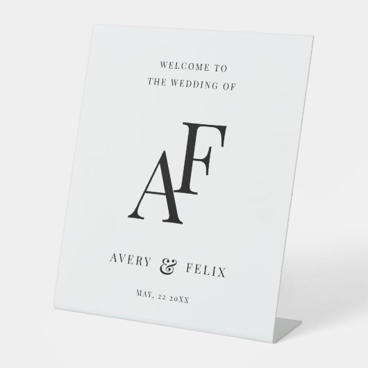 Weddenschap Monogram Elegant Minimalist Welkom Reclamebord Met Voetstuk (Voorkant)