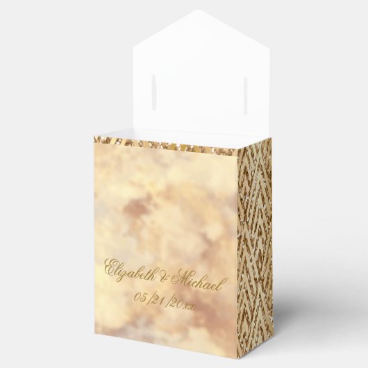 Weddenschap Monogram Faux Gold Favor Box Bedankdoosjes (Geopend)