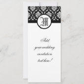 Weddenschap Monogram zwart en White Damask Invitat Kaart (Achterkant)