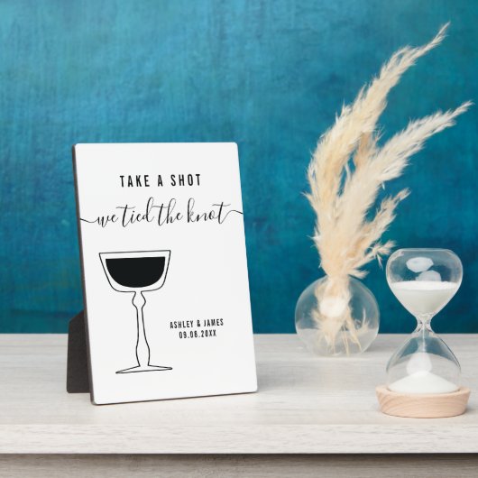 Weddenschap, neem een foto van de Knot-tafel. Fotoplaat (Zijkant)