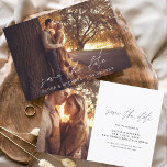 Weddenschap Opslaan Datum handgeschreven fotominim Save The Date<br><div class="desc">Handgeschreven Weddenschap Sparen de Kaarten van de Datum die een foto op de voor en rug hebben. Sparen de Herfst van de Datum, de Herfst, de Winter, de Lente of de kaarten van de Zomer bevatten een moderne hand geschreven cursieve manuscripttypografie die elegant, eenvoudig en modern zijn om na u...</div>