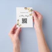 Weddenschap QR-code gouden eucalyptus Flyer (Hand)
