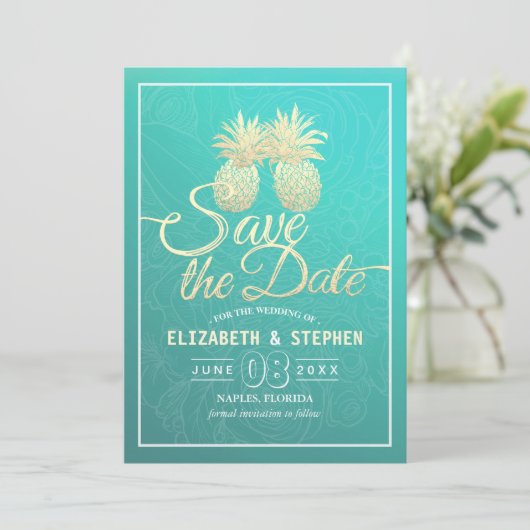 Weddenschap Save the Date Modern Gold Pineapple Co (Staand voorkant)