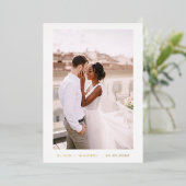 Weddenschap Save the Date Photo Minimalist Gold Folie Uitnodiging (Staand Voorkant)