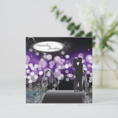 Weddenschap Uitnodiging Paars Monogram Couple Love (Staand voorkant)