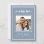Weddenschap Verloving Paar Foto Modern Dusty Blue Save The Date (Voorkant)