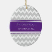 Weddenschap voor grijze Violet Chevron Keramisch Ornament (Rechts)