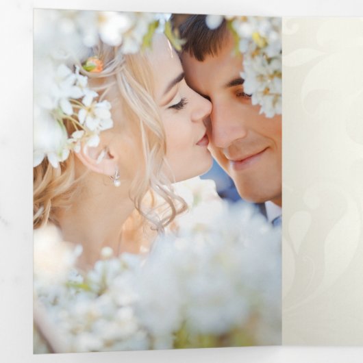 Weddenschap White Swans Cream Pearl Lace Damask 3 Drieluik Uitnodiging (Binnenzijde eerst)