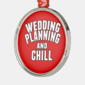 Weddenschappen en pesten metalen ornament (Links)