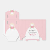 Weddenschappen met een roze bruidsschat bedankdoosjes (Uitgevouwen)