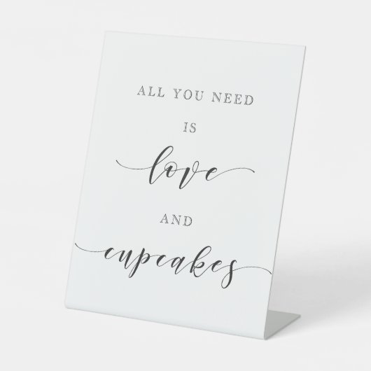Weddenschapskist van Love and Cupcakes Reclamebord Met Voetstuk (Voorkant)