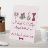 Wedding Bells Flowers Bow Stropdas Personalized Na Reclamebord Met Voetstuk (Insitu)