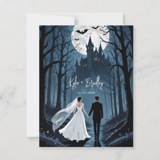 Wedding Couple Spooky Forest Toward Haunted Castle RSVP Kaartje (Voorkant)