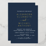 Wedding Elegant Romantic Navy Blue Gold Folie Uitnodiging<br><div class="desc">Navy Blue en Gold Foil elegant en modern Wedding Invitations - inclusief prachtige en elegante scripttypografie voor de speciale viering van de dag van de bruiloft.</div>