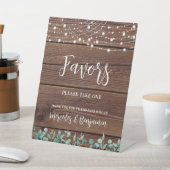 Wedding Favors Rustic Wood Greenery String Lights Reclamebord Met Voetstuk (Insitu)