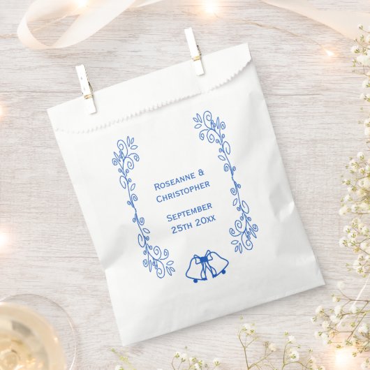 Wedding Favour Bag Blue Sapphire Bells Scrollwork Bedankzakje (Geknipt)