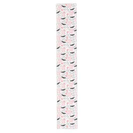 Wedding Gift Table Runner Pink Black Love Text Lange Tafelloper (Voorkant)
