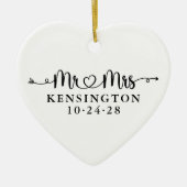 Wedding Heart Arrows Mr Mrs Pas getrouwd Foto Keramisch Ornament (Voorkant)