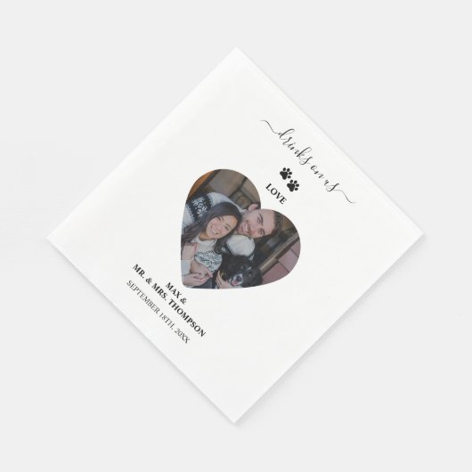 Wedding Heart Photo Couple Pet Dog Drinks on Us Servet (Hoek)