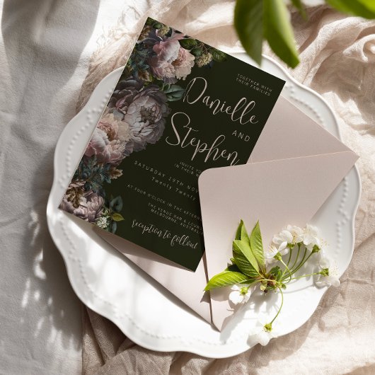 Wedding nodigt Sjabloon donker en mooi uit, Floral Kaart