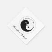 WEDDING PAPER NAPKIN. b/w YinYang doves. Servetten (Hoek)
