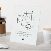 Wedding Petal Toss Reclamebord Met Voetstuk (Insitu)