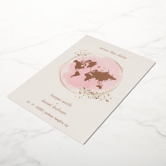 Wedding Real Rose Gold Effect World Map Folie Uitnodiging (Gedraaid)