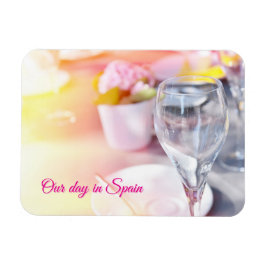 Wedding table under warm sunlight magneet