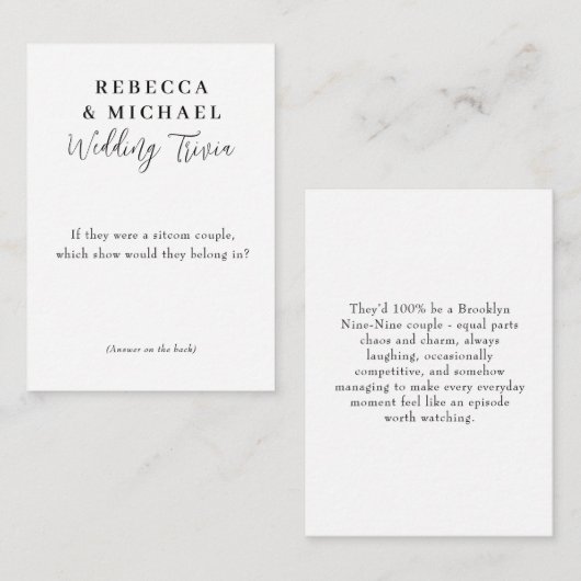 Wedding Trivia Game Modern Script Fun Facts Notitiekaartje (Voorkant / Achterkant)