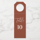Wedstrijktafel nummer Terracotta Brown Flessenhanger (Voorkant)