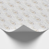 Weduwen en ringen op wit hout cadeaupapier (Hoek)