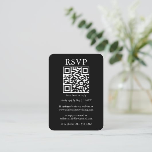 Weduwminimalistisch Simple QR Photo Black RSVP Informatiekaartje (Staand voorkant)