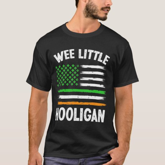 Wee Little Hooligan Fun St Patrick's Day Shamrock T-shirt (Voorkant)
