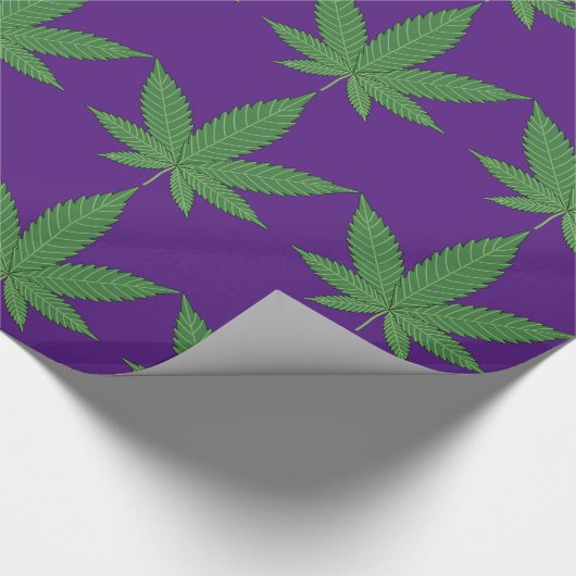 Weed Leaf Green op Paarse Wrapping Paper Cadeaupapier (Hoek)